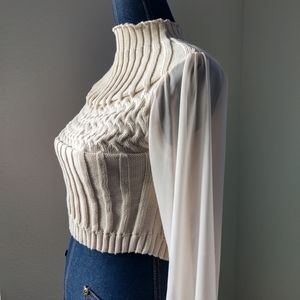 Sweater with lace sleeves